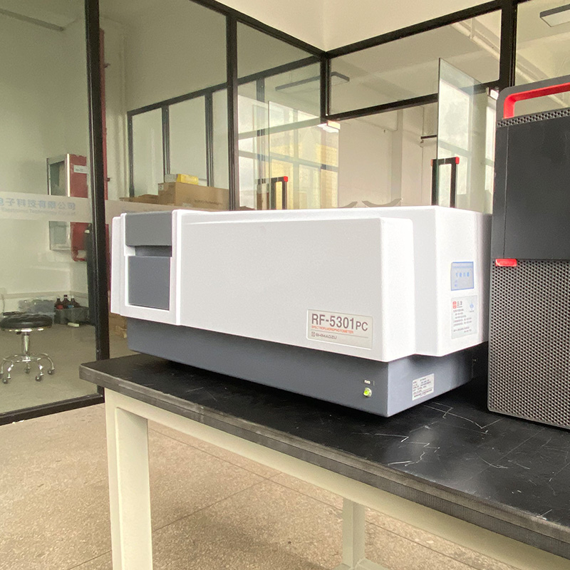 Shimadzu RF-5301 PC