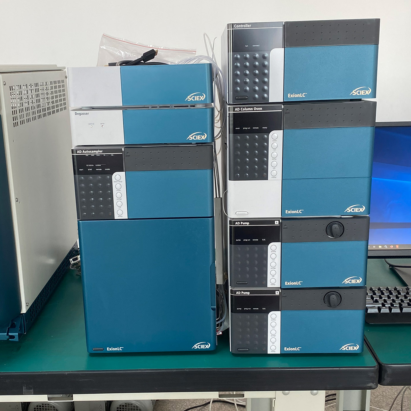 Sciex ExionLC AD 液相色谱系统模块：泵、自动进样器与柱温箱